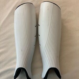 Brine Hard Shell Field Hockey Shin Guards White Large